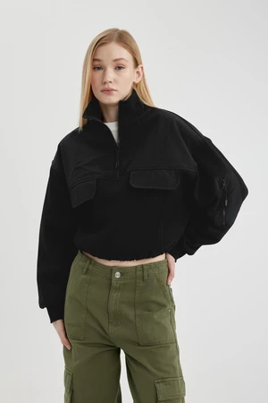 DEFACTO Cool Zipper Collar Crop Thick Fabric Sweatshirt