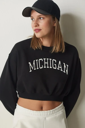 Happiness İstanbul Women's Black Printed Crop Knitted Sweatshirt