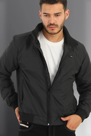 D1fference Men's Black Standing Collar Waterproof And Windproof Inner Quilted Fiber Sports Coat.