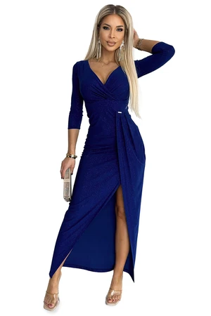 Shiny long dress with neckline and slit on Numoco leg