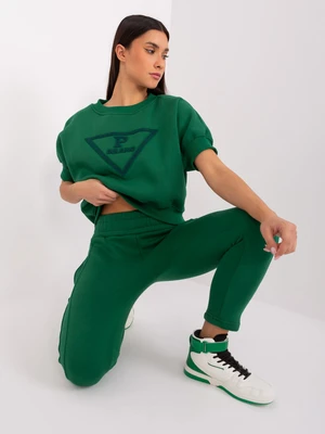 Dark green tracksuit with insulation