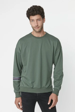 Trendyol Green Men's Oversized Crew Neck Long Sleeved Zippered Sweatshirt.