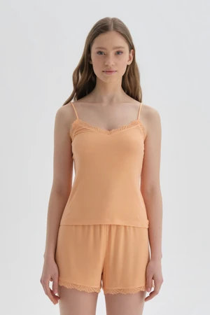 Dagi Orange Singlet