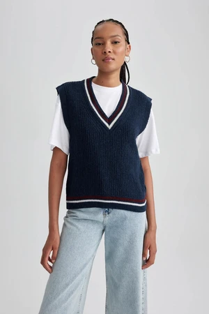 DEFACTO Oversize Fit V-Neck Sweater