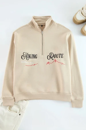 Trendyol Beige Oversize/Wide Cut Text Embroidered Sweatshirt with Fleece Inside Stand Collar Zippered Sweatshirt