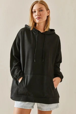 XHAN Black Kangaroo Pocket Oversize Hooded Sweatshirt