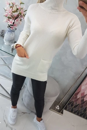 Sweater with ecru stand-up collar