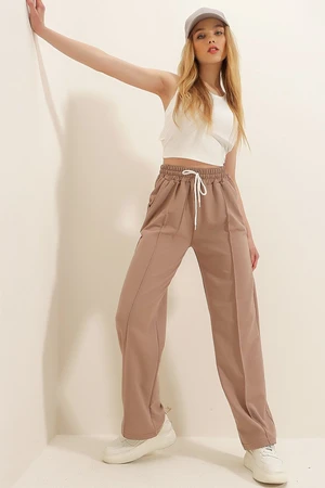 Pantaloni della tuta da donna Trend Alaçatı Stili Basic