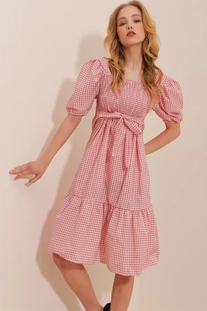 Trend Alaçatı Stili Women's Pink Gippe Watermelon Checkered Dress with Layered Ruffles Sleeves