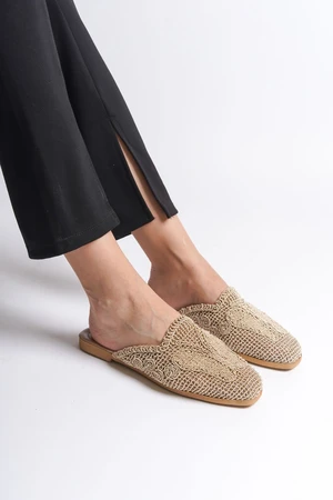 Capone Outfitters Women's Slippers