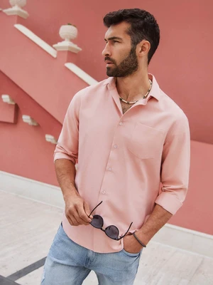 Ombre Men's REGULAR FIT shirt with pocket - pink