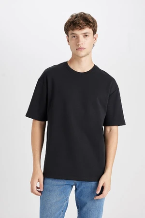 DEFACTO Men's Black Boxy Fit Wide Cut Crew Neck Cotton Short Sleeve Basic T-Shirt