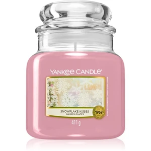 Yankee Candle Snowflake Kisses vonná sviečka 411 g