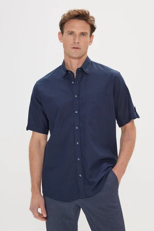 AC&Co / Altınyıldız Classics Men's Navy Blue Comfort Fit Relaxed Cut Buttoned Collar Linen Look 100% Cotton Short Sleeve Shirt