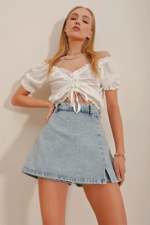 Trend Alaçatı Stili Women's Blue Slit Detailed Jean Shorts Skirt with Zipper on the Side