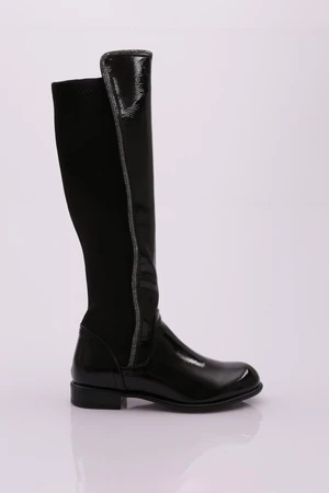 DGN 508-22k Women's Back Stretch Stripe With Side Stones Knee High Flats Boots.