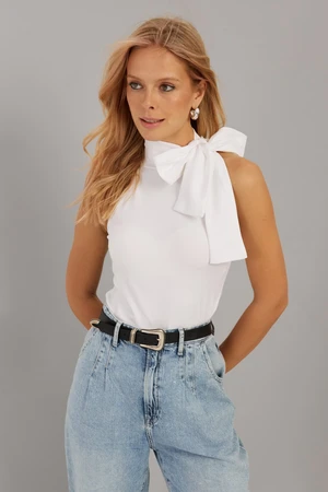 Cool & Sexy Women's White Bow Blouse