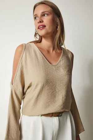 Happiness İstanbul Women's Beige Decollete Flowy Ayrobin Blouse