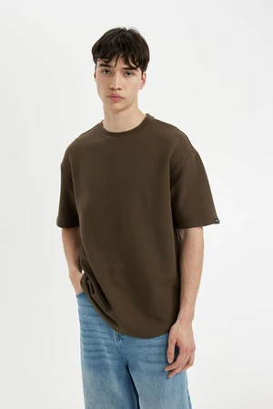 DEFACTO Comfort Regular Fit Relaxed Pattern Crew Neck Short Sleeve Basic T-Shirt