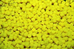 Lk baits pelety fluoro pineapple/n-butyric - 1 kg 2 mm