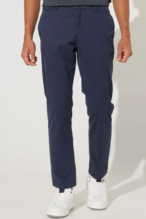 ALTINYILDIZ CLASSICS Men's Navy Blue Comfort Fit Comfortable Cut Cotton Diagonal Patterned Flexible Trousers.