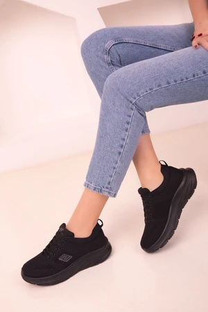 Soho Women's Black Sneakers 18172