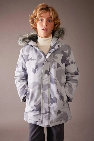 DEFACTO Boys' Water Repellent Camouflage Patterned Hooded Removable Shearling Plush Lining Coat Coat