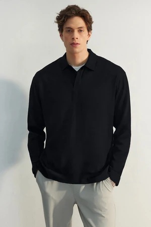 Trendyol Black Oversize Polo Neck Plain Knitted Polo Neck T-shirt