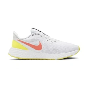 Nike Revolution 5