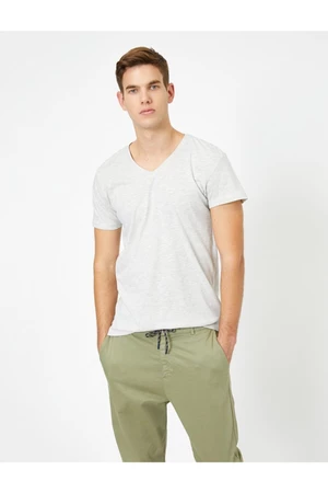 Koton Men's V-Neck 100% Cotton Slim Fit Basic T-Shirt.