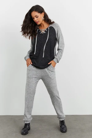 Cool & Sexy Women's Gray Soft Tracksuit IZ2005