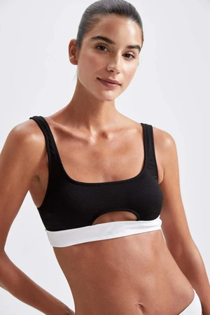 DEFACTO Regular Fit Bikini Top