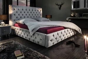 Chesterfield postel PALLAS Dekorhome Šedá