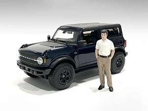 "The Dealership" Customer I Figurine for 1/18 Scale Models by American Diorama