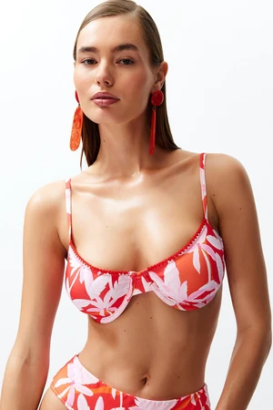 Trendyol Tropical Patterned Balcony Embroidered Bikini Top