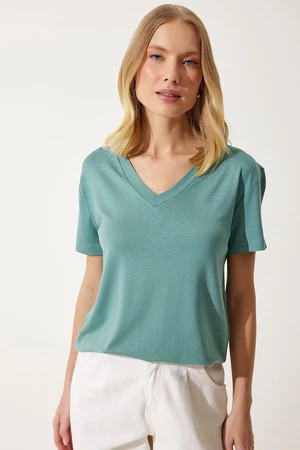 Happiness İstanbul Women's Green V-Neck Basic Viscose Knitted T-Shirt