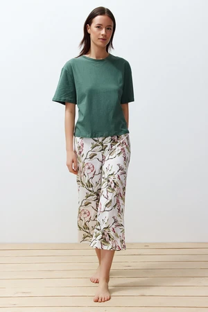 Trendyol Green Floral Capri Knitted Pajamas Set