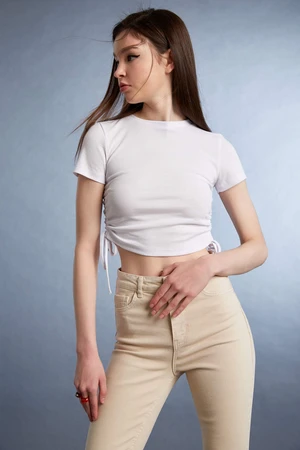 DEFACTO Krátky rukáv Viazaný pás Crop Top