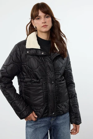 Trendyol Black Regular Fit Waist Gather Detail Für Collar Quilted Puffer Coat