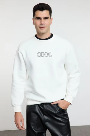 Trendyol White Regular Cut Puffy Text Printed Inside Polar Fleece Sweatshirt