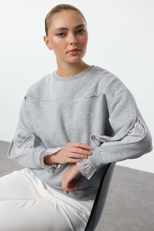 Trendyol Gray Melange Woven Detailed Relaxed/Comfortable Fit Thick Fleece Inside Knitted Sweatshirt