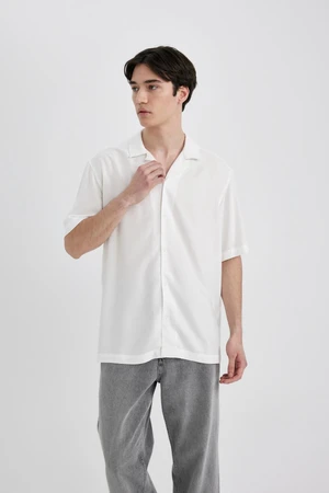 DEFACTO Regular Fit Open Collar Viscose Short Sleeve Shirt