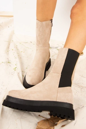 Fox Shoes Women's Beige Suede Boots