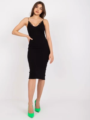 Black ribbed midi dress by Emi RUE PARIS