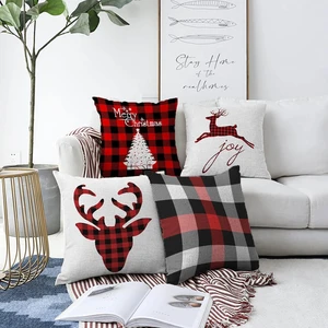 Súprava 4 vianočných žinylkových obliečok na vankúš Minimalist Cushion Covers Christmas Tartan, 55 x 55 cm