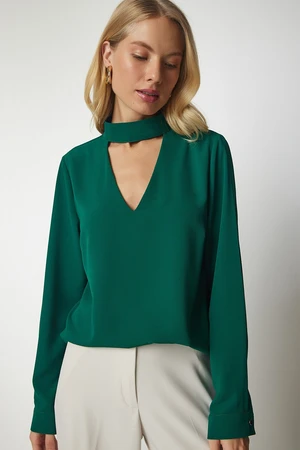 Happiness İstanbul Women's Emerald Green Window Detailed Decollete Crepe Blouse