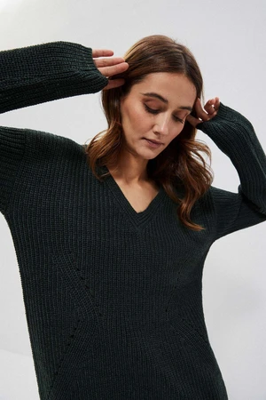 V-neck sweater - green