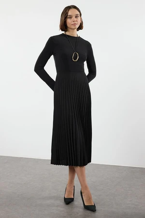 Trendyol Black Pleat Detailed Skater/Waist Opening High Neck Long Sleeve Flexible Knitted Dress