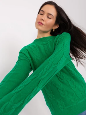 Green sweater with cables, loose fit