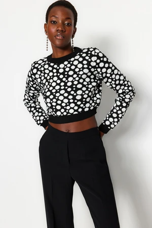 Trendyol Black Super Crop Crew Neck Knitwear Sweater